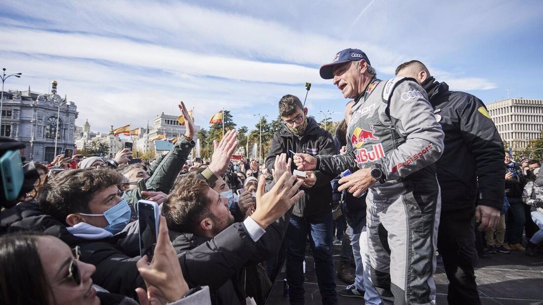 Carlos Sainz reunió a 40.000 personas en su exhibición en Madrid