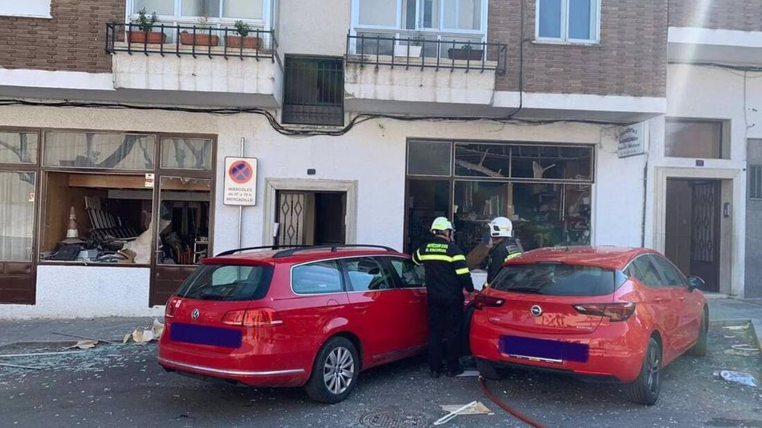 Un fallo eléctrico provoca una explosión en un local comercial de El Escorial, sin causar heridos
