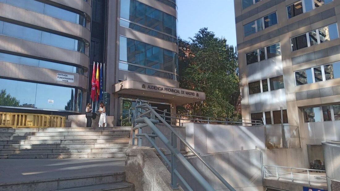 Juzgan al exalcalde de Hoyo de Manzanares por permitir negocios de hostelería en terrenos de protección