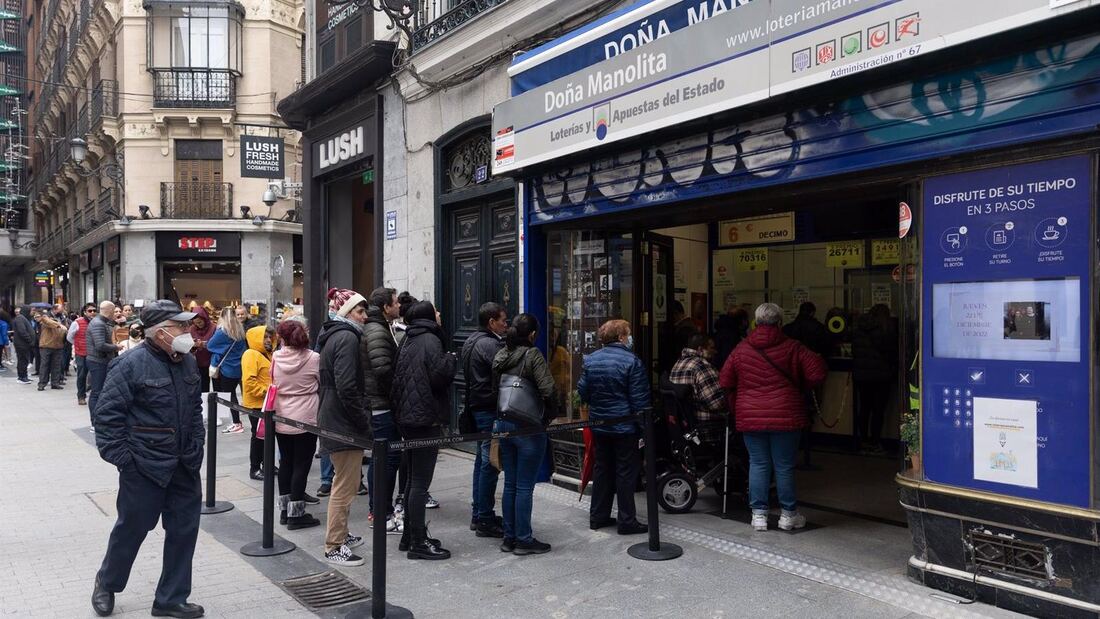 Doña Manolita: El emblemático corazón de la Lotería de Navidad en España