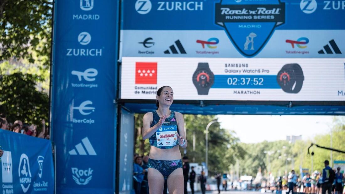Las calles de la capital se llenan con 34.000 corredores durante el Maratón de Madrid