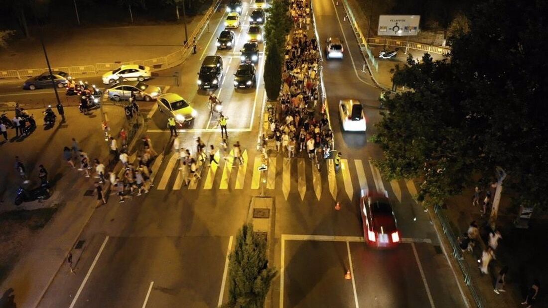 La Policía de Getafe multa a 100 asistentes a la primera jornada de Mad Cool por aparcamiento indebido