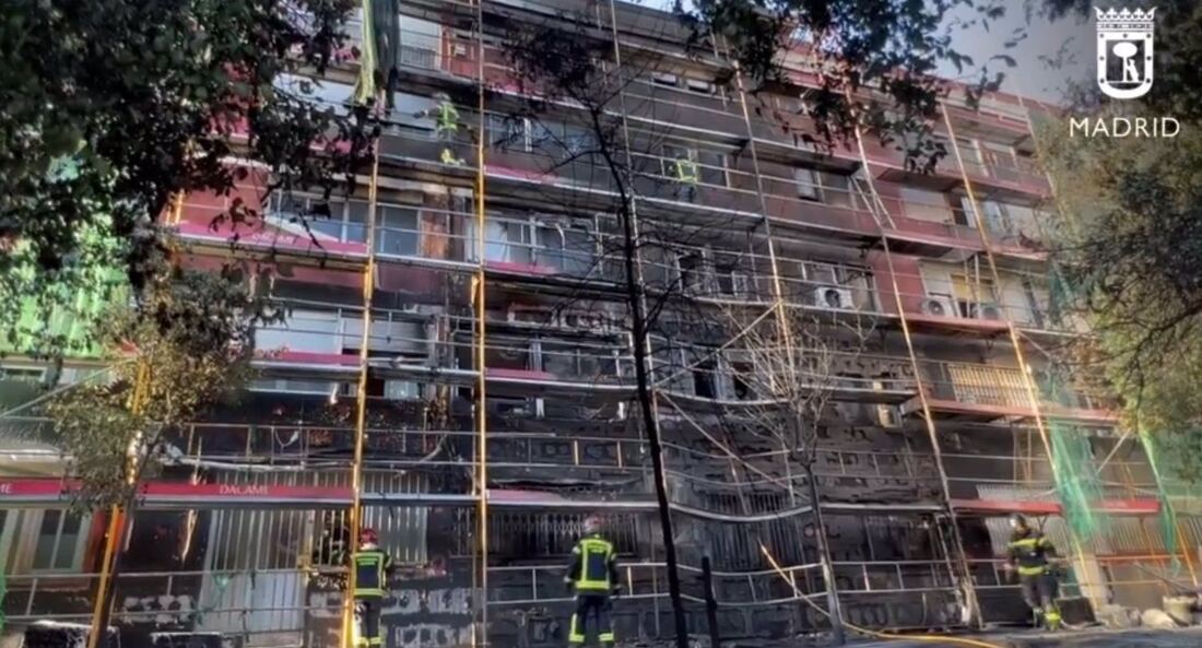  Tres personas atendidas por inhalación de humo en un incendio en Moratalaz