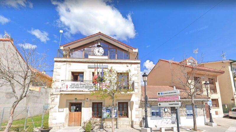 Dos hermanos marroquíes agreden a un trabajador del Ayuntamiento de Navalafuente