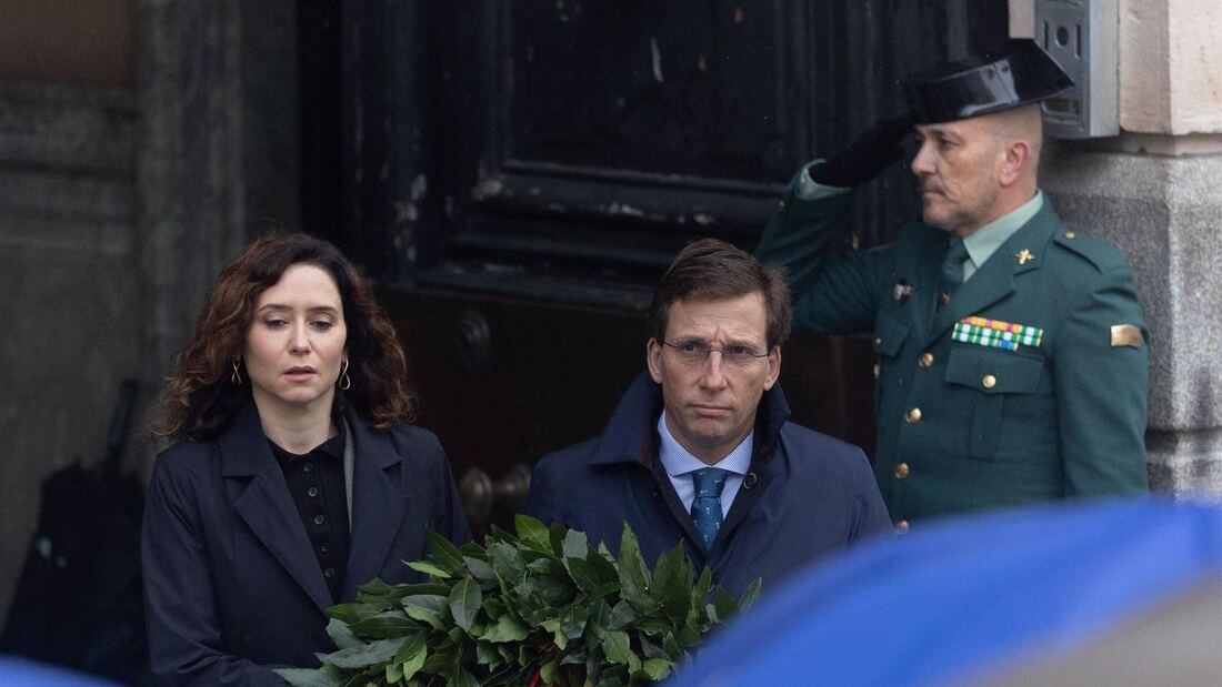 Ayuso y Almeida lamentan la pérdida de Fernando Lázaro, referente del periodismo