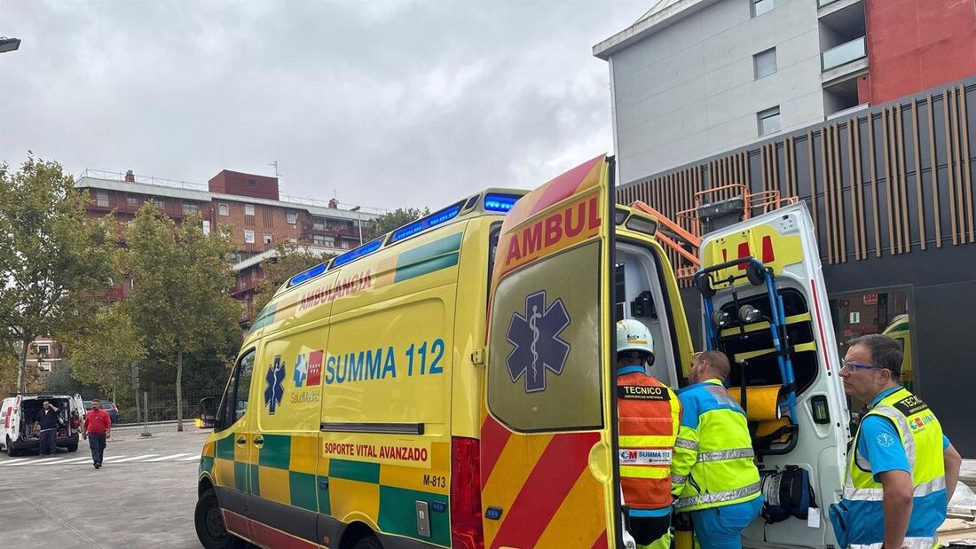 Una explosión en Coslada deja dos trabajadores heridos al manipular refrigerador de ácido carbónico