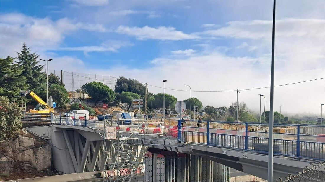 Transportes abre al tráfico de vehículos ligeros el paso superior de Torrelodones, cerrado desde el mes de agosto
