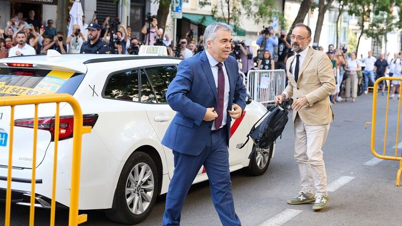 Cerdán describe su encierro y denuncia acoso mediático en su libro "La Caída"