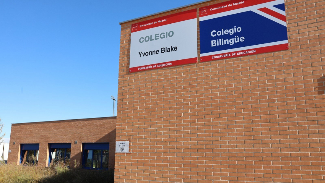 Zarzalejo asegura que el colegio Yvonne Blake de Fuenlabrada estará listo para septiembre pese a la paralización de las obras