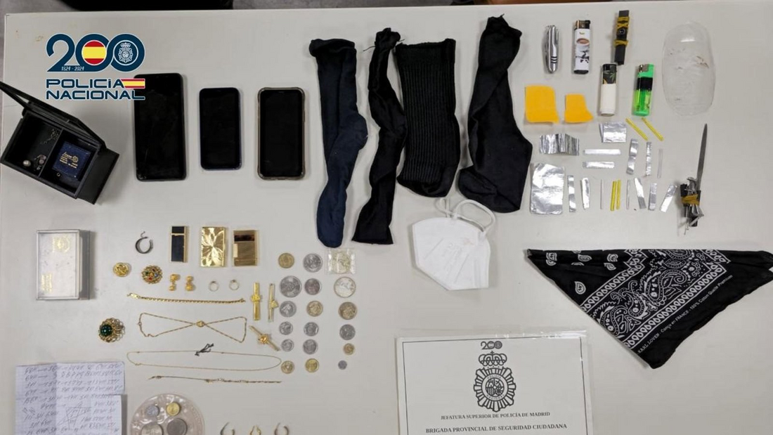 Detenidos cinco hombres por robos en viviendas en Carabanchel y Alcorcón tras avisos vecinales
