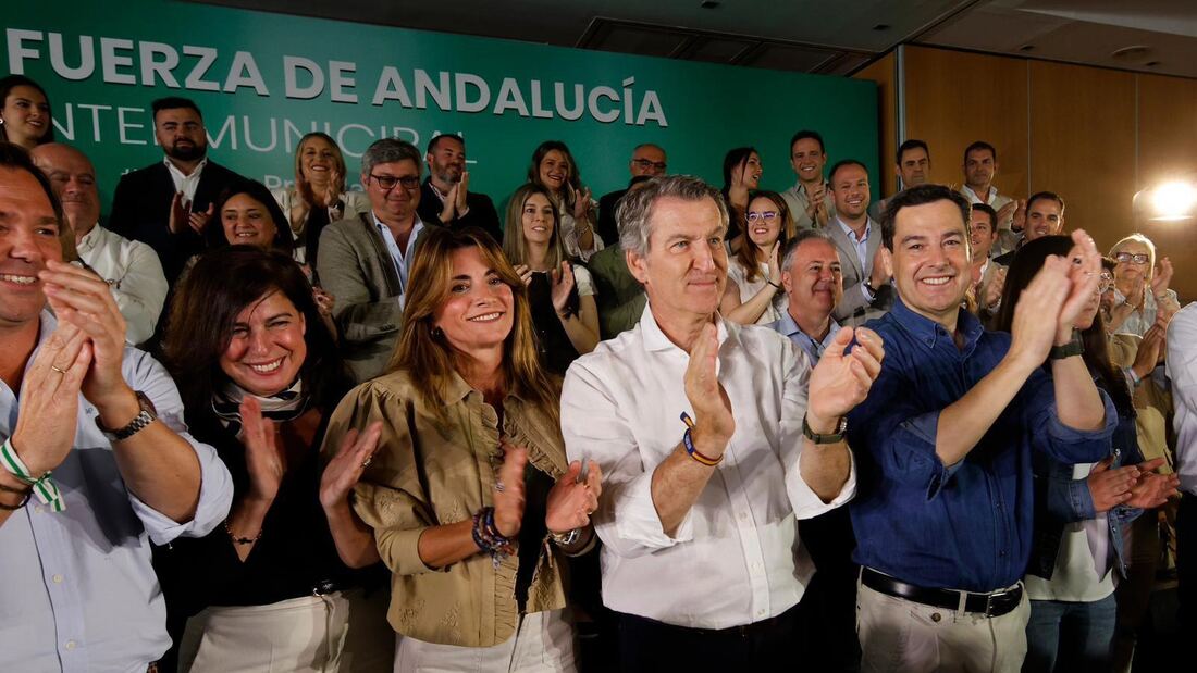 Feijóo pide revalidar la mayoría absoluta de Moreno en Andalucía: "El cambio le ha sentado bien"