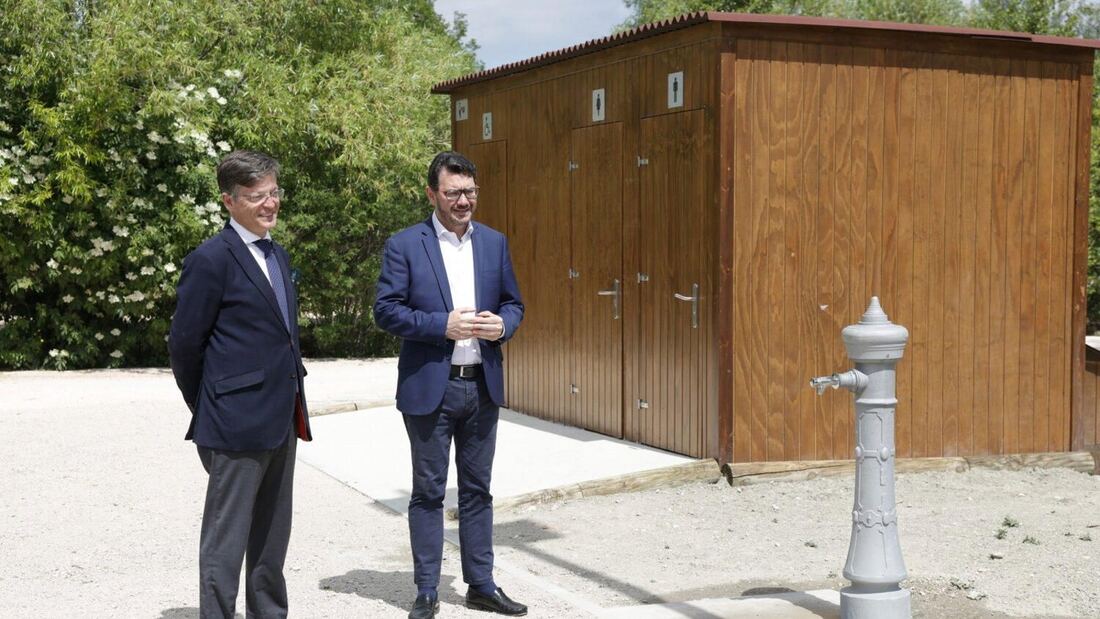 El parque de La Gavia estrena aseos, fuentes y aparcabicis