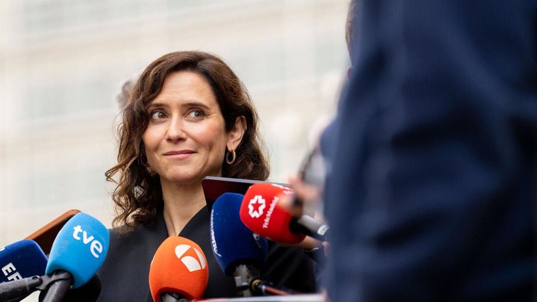 Ayuso avala el pacto entre PP y Vox en Extremadura y pide "ponerse manos a la obra"
