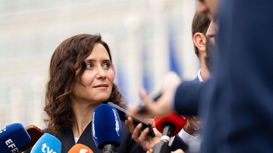 Ayuso defiende al alcalde de Móstoles y denuncia su "profunda desigualdad"