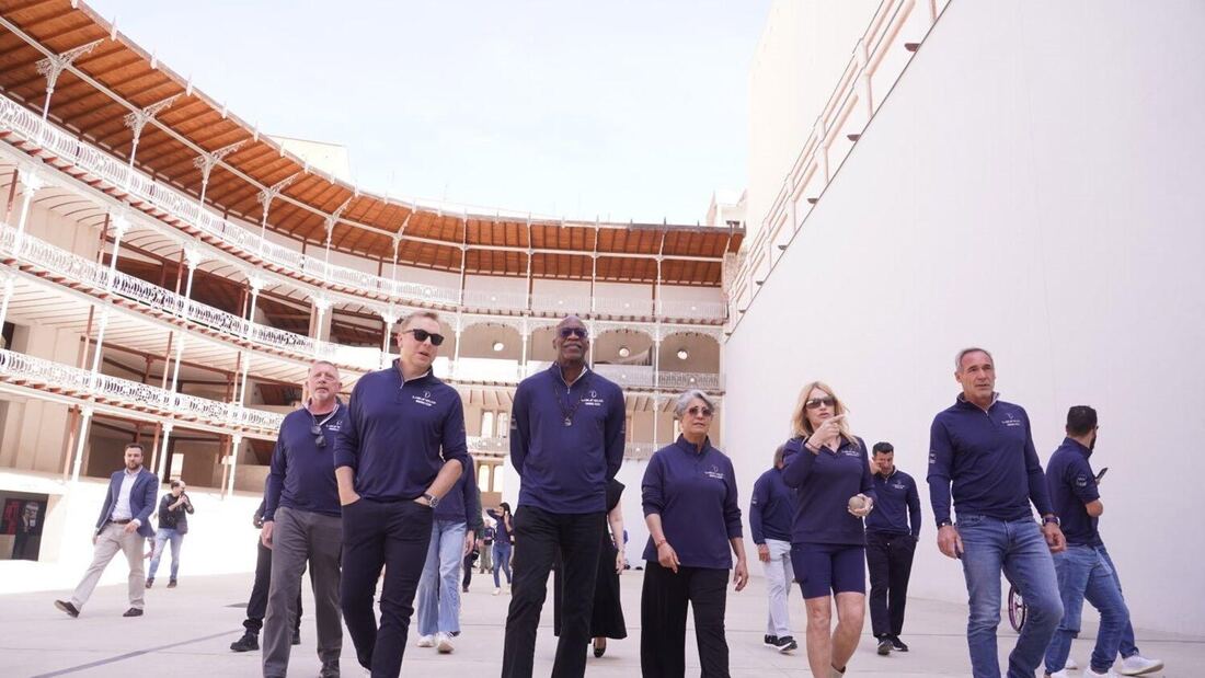 Las leyendas del deporte visitan el Beti Jai antes de los Laureus