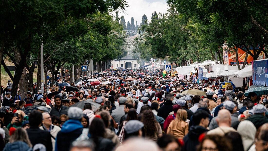 Almeida admite problemas de sonido en San Isidro y estudiará subir los decibelios