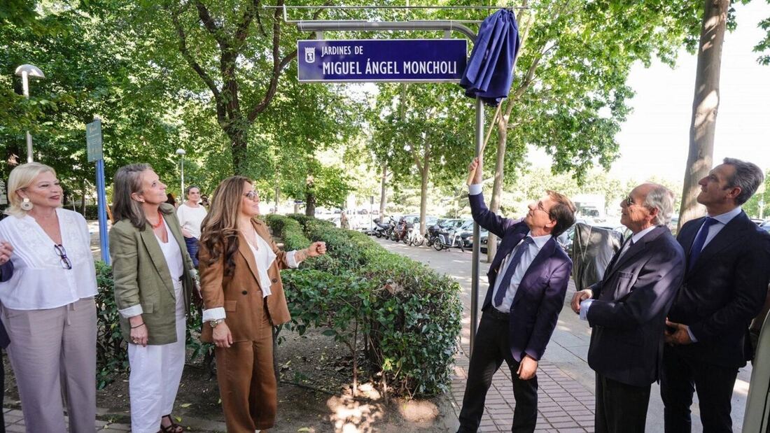 Madrid homenajea al periodista taurino Miguel Ángel Moncholi, "la voz de la tauromaquia en España"