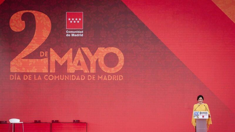 Ayuso celebra el Dos de Mayo sin el Gobierno central y con la oposición tensionada