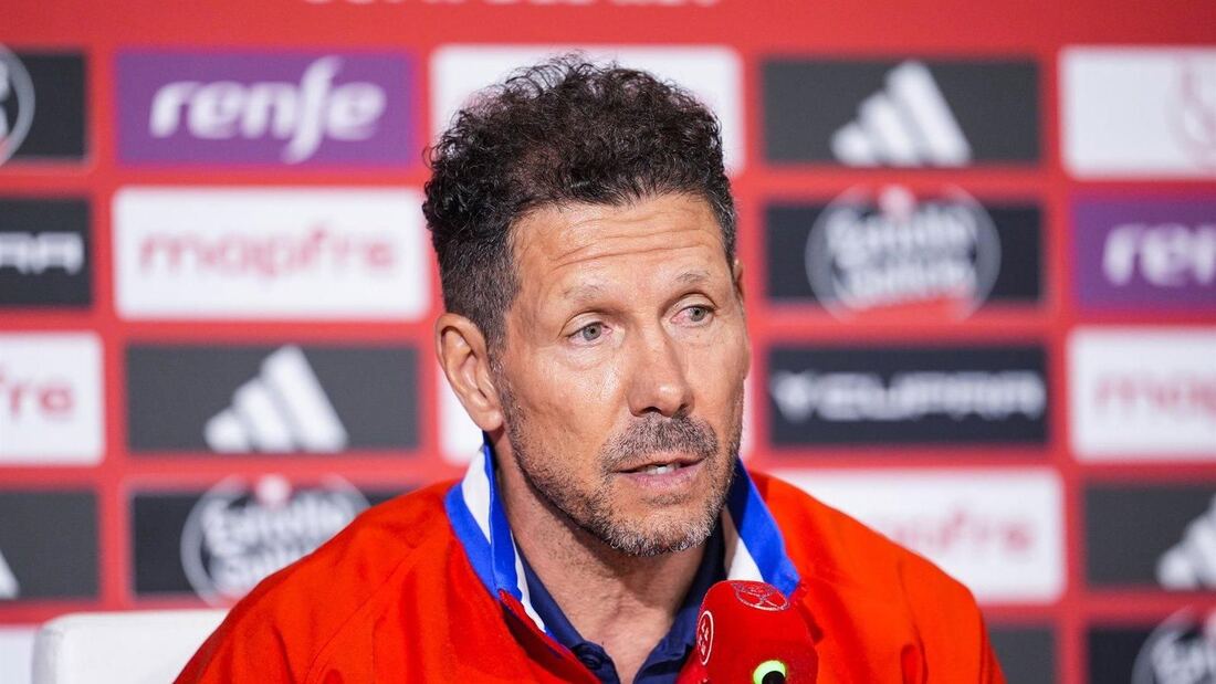 Simeone destaca las dos eliminaciones del Atlético al Barcelona