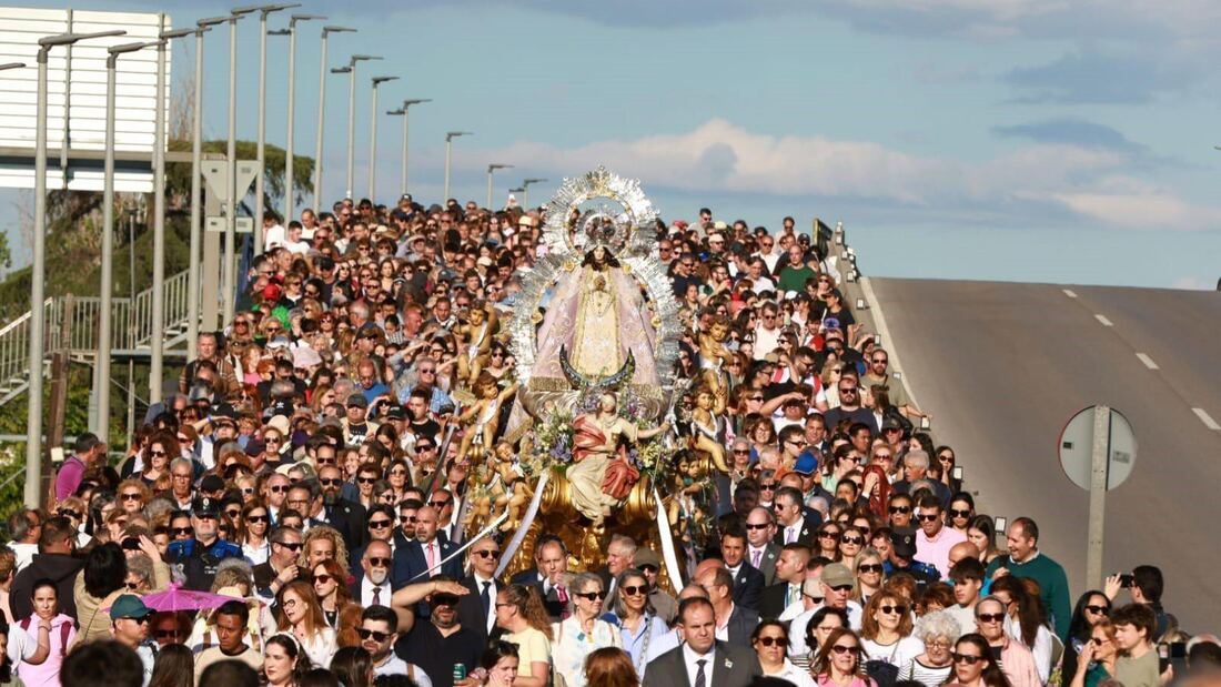 50.000 personas acompañan a la Virgen de los Ángeles en Getafe