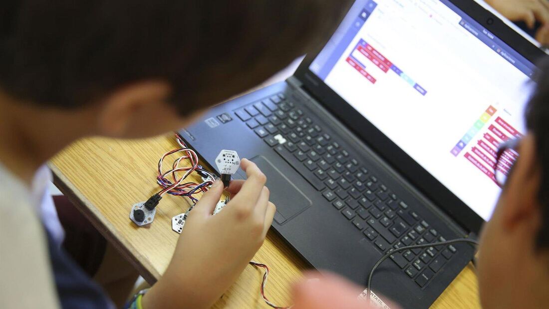 Las Rozas lanza Clubes de Emprendimiento y Robótica e IA para 8-17 años