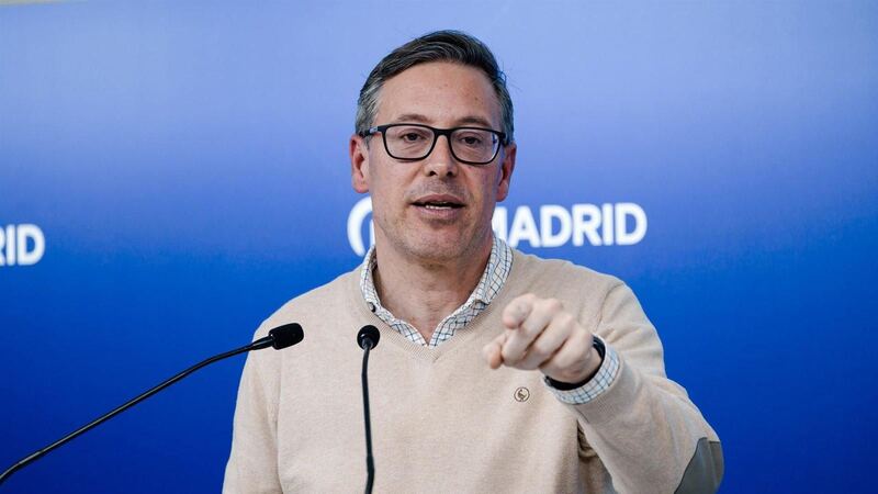 Serrano acusa al PSOE de convertir Ferraz en un "after judicial"