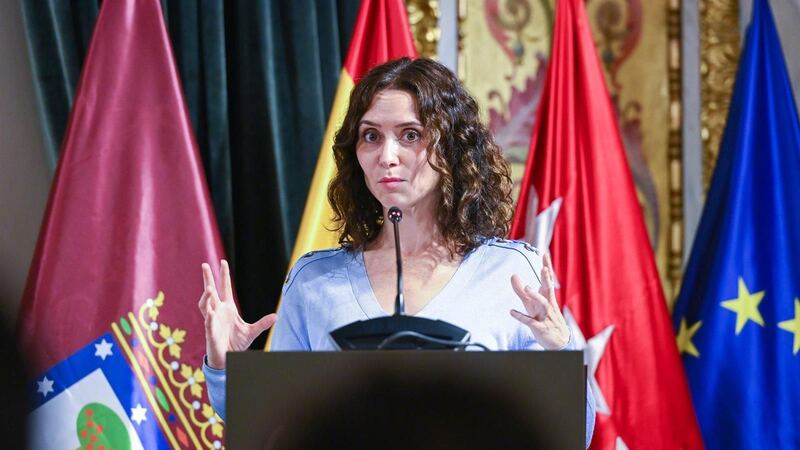 Ayuso tacha de "sectario" borrar a parte de las víctimas de la Guerra Civil
