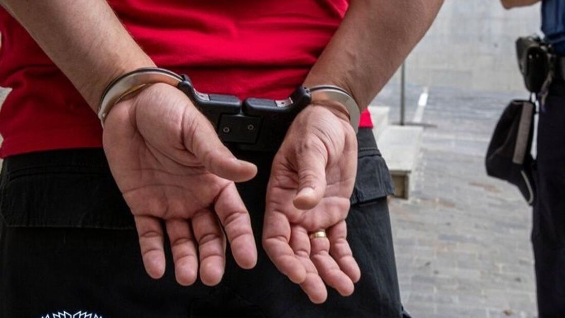 La Policía Municipal detiene en Carabanchel a un hombre por agredir a su pareja y usar identidad falsa