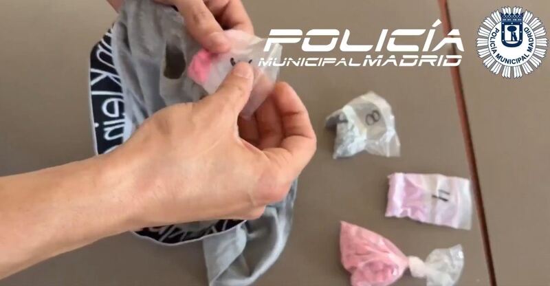 La Policía Municipal detiene en Latina a un hombre que ocultaba droga en un compartimento del calzoncillo