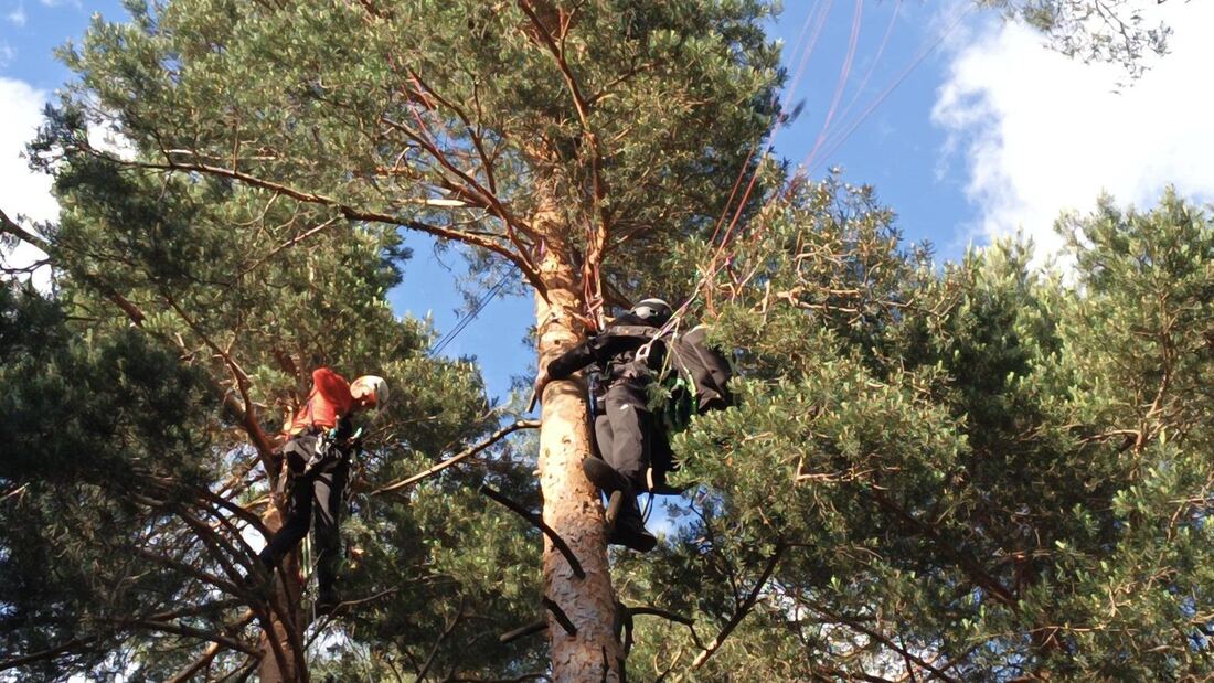El GERA realiza dos rescates este sábado: un hombre en el pantano de San Juan y un parapentista en Segovia