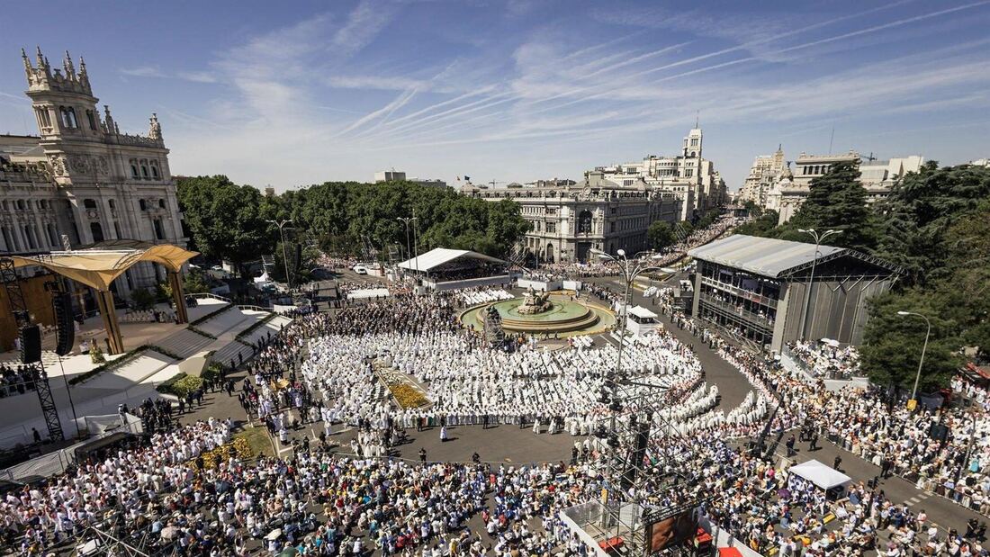 Samur atiende a 323 personas durante la misa del Papa en Cibeles