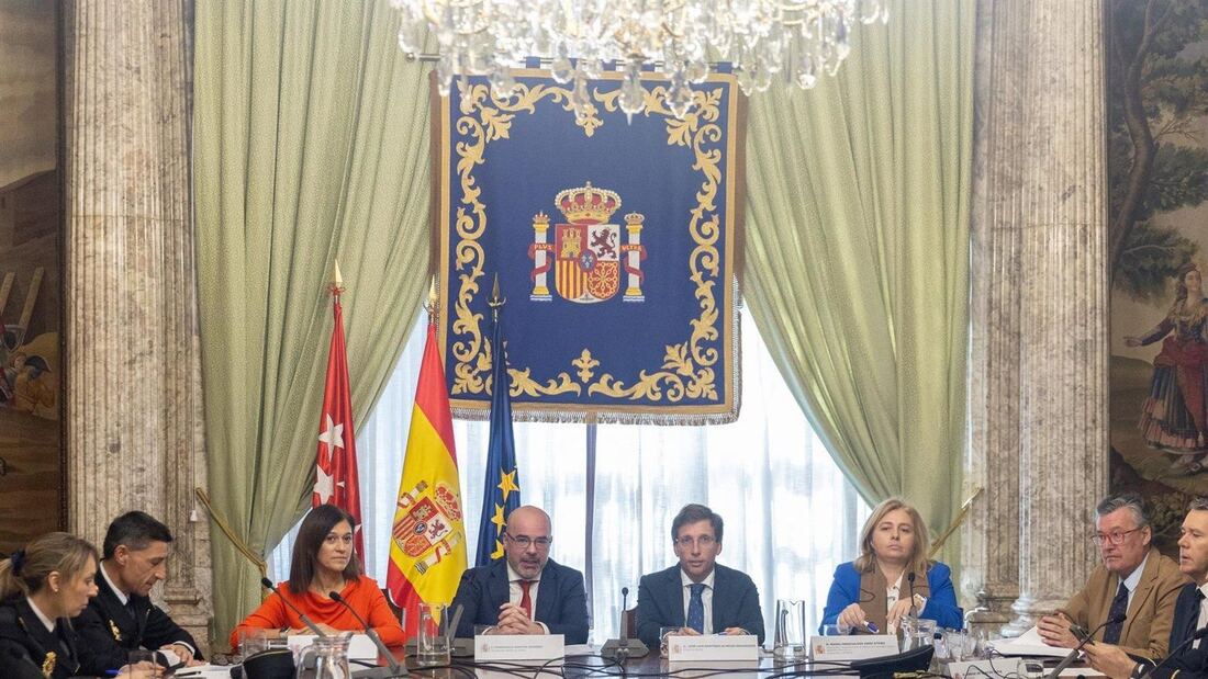 Inma Sanz acusa a Maroto y al delegado del Gobierno de intentar manchar la visita del Papa