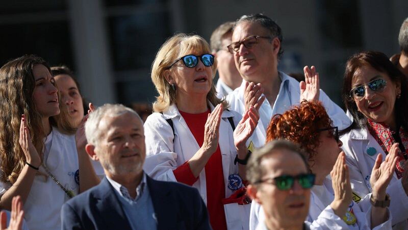 La huelga de peonadas llega al debate político en la Asamblea de Madrid
