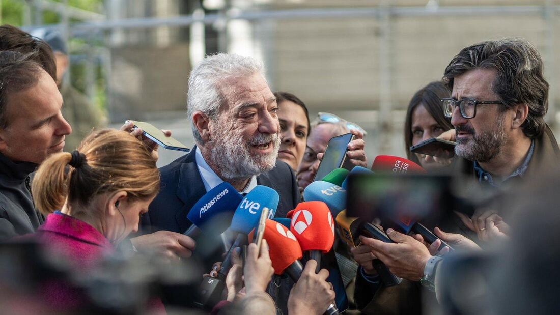Archiva la causa contra Miguel Ángel Rodríguez por revelación de secretos