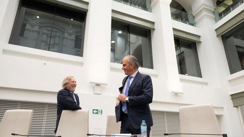 Vox pierde a tres concejales que pasan a no adscritos