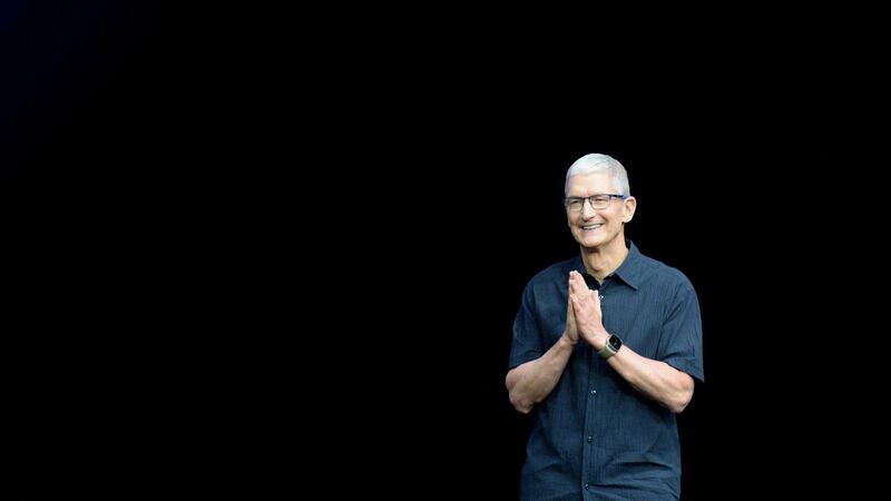Apple anticipa la desaceleración por restricciones de suministro en IA