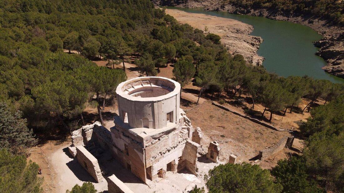 Madrid protege la villa renacentista de los Mendoza en Buitrago del Lozoya como monumento