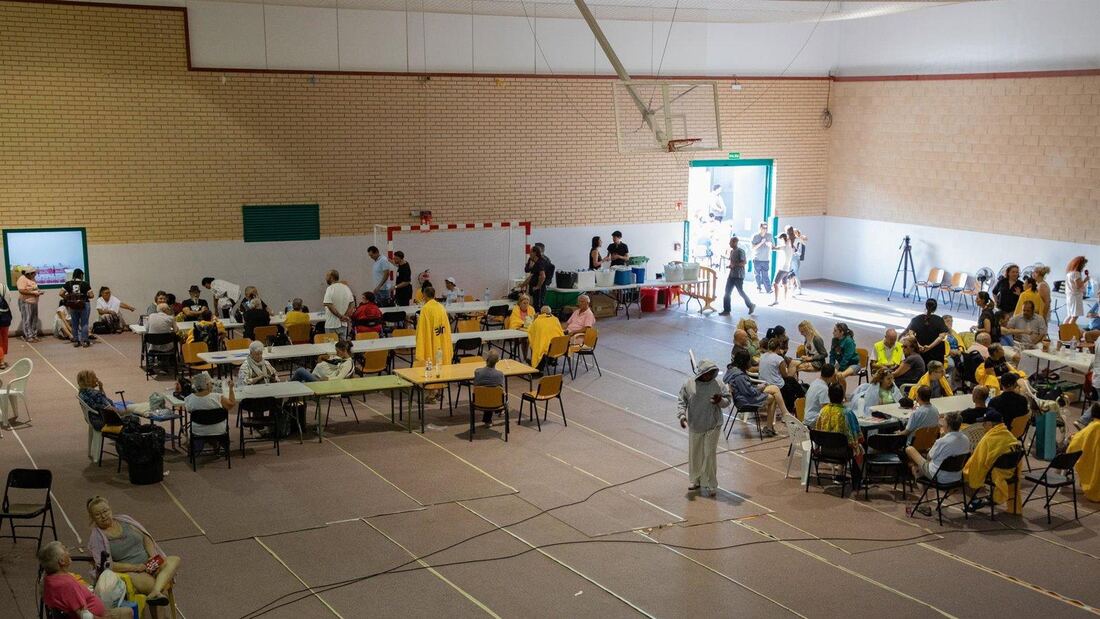 Madrid despliega Oficinas Móviles en centros de acogida de los evacuados