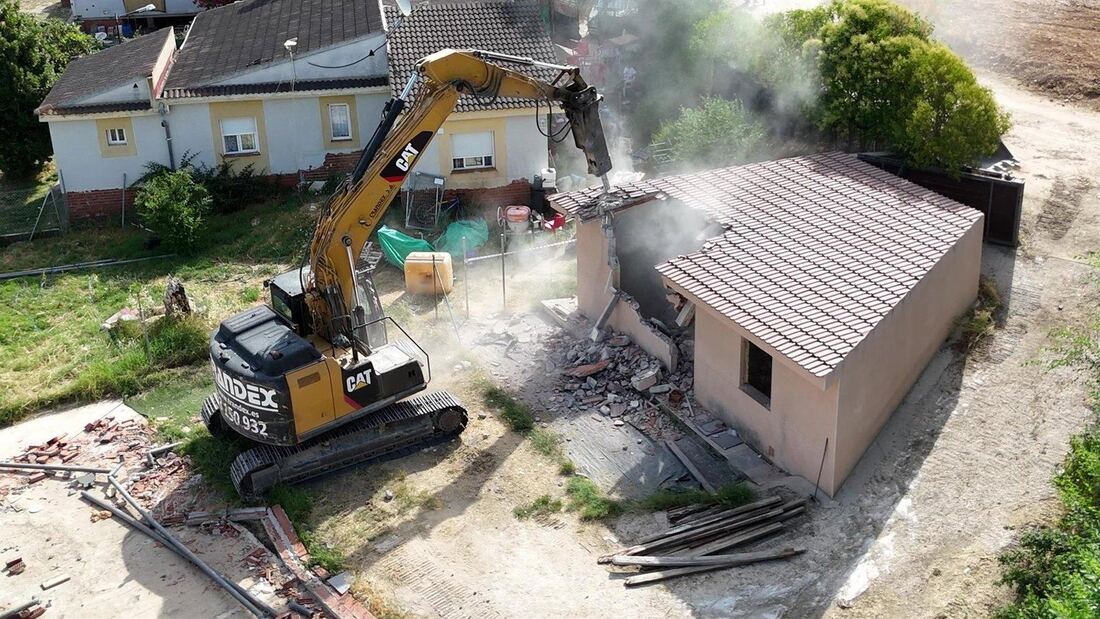 Diecisiete demoliciones de obras irregulares en Fuente el Saz 