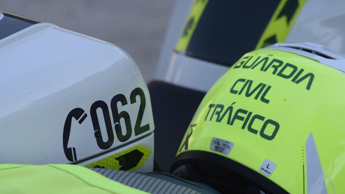 Una motorista acaba en el hospital tras un choque en la M-45