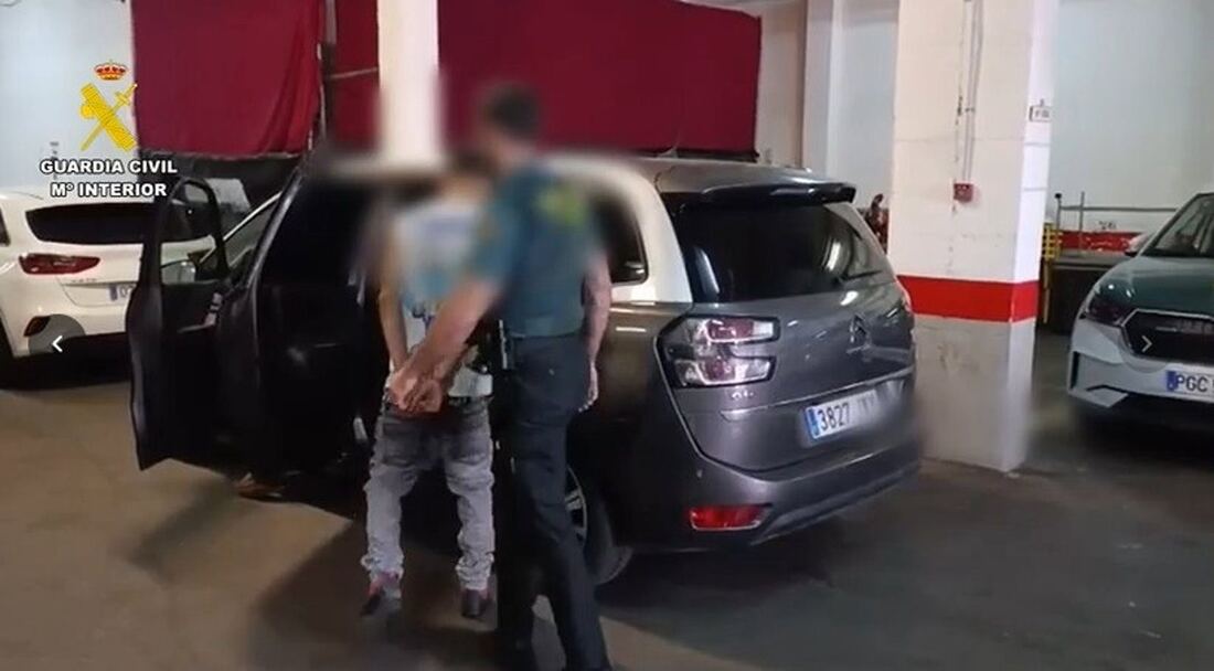 Detenido un menor por asaltar a ancianos en Majadahonda