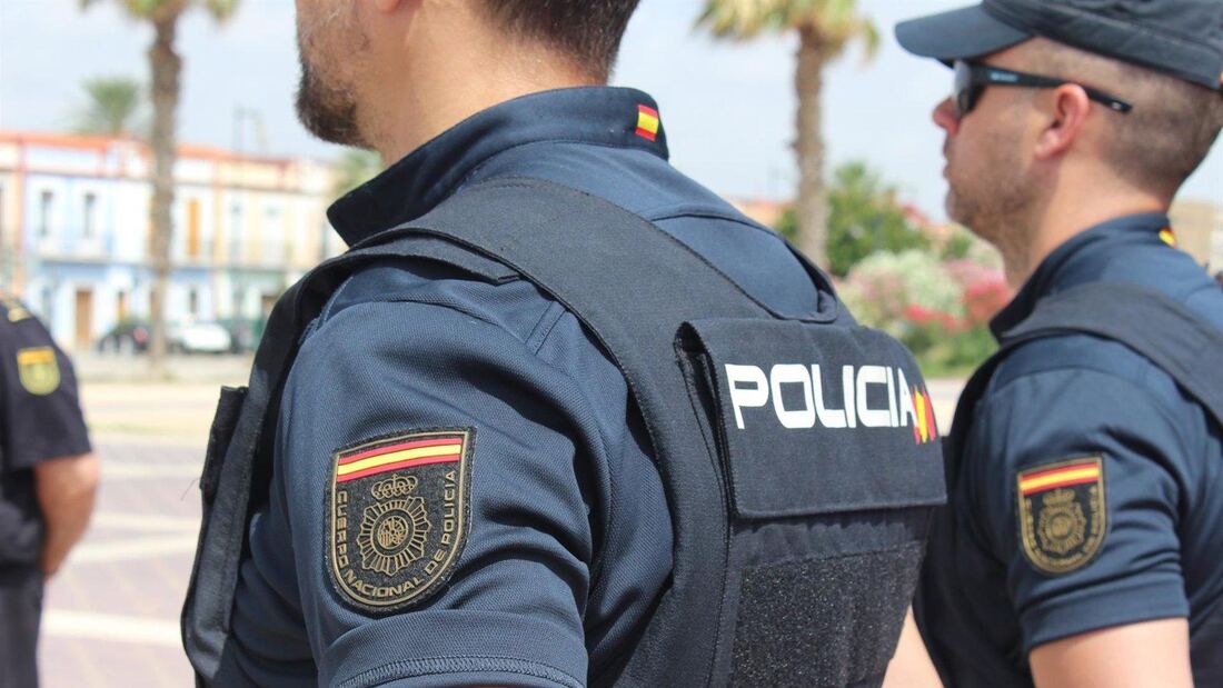 Detenido en el barrio de Salamanca un joven reclamado por tráfico de drogas tras un robo en un supermercado