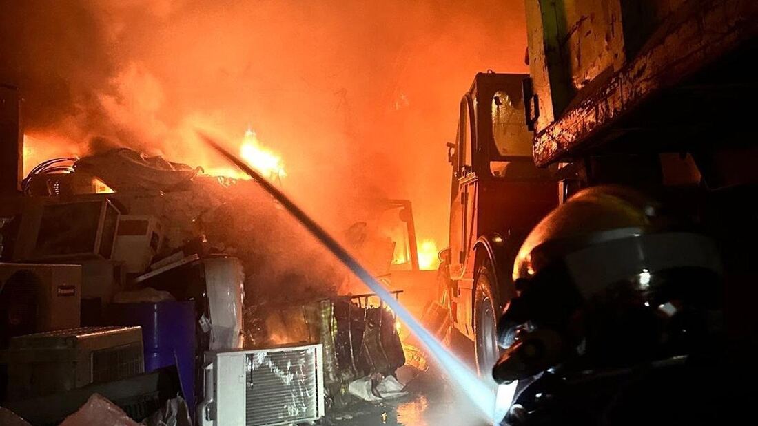 Arde una chatarrería en Mejorada del Campo sin causar heridos