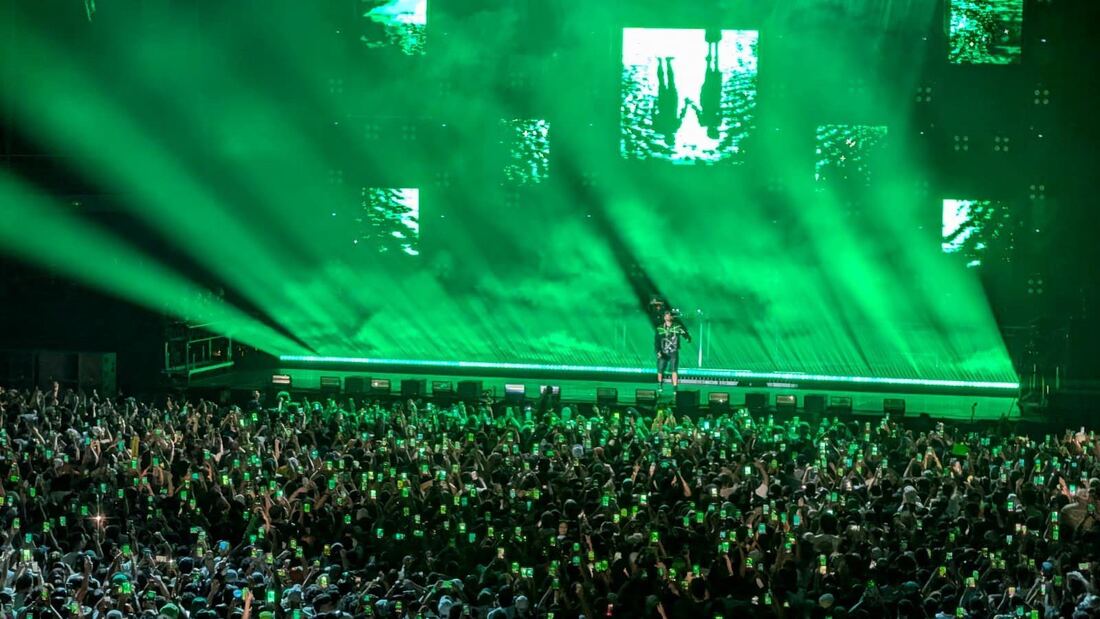 Feid llena el Movistar Arena con su 'Falxo Tour' en Madrid