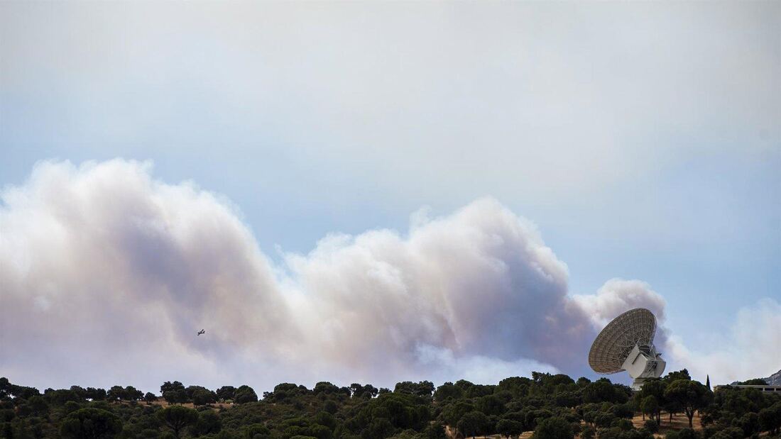 La Delegación del Gobierno confirma menor avance e intensidad de los incendios en Madrid durante la noche