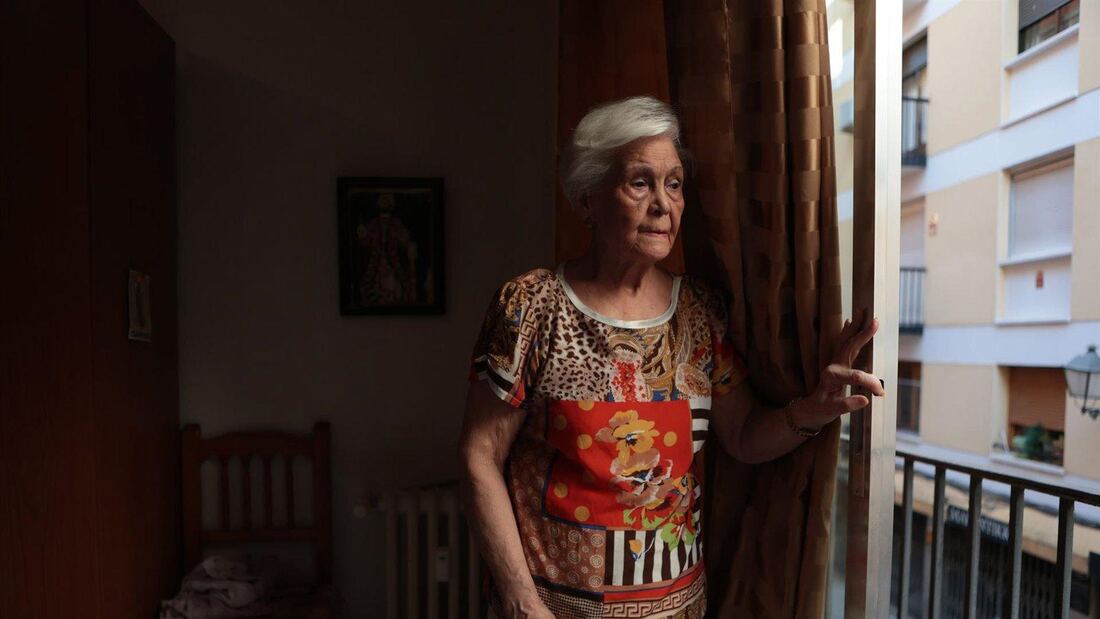 La Sección Civil paraliza el desahucio de  Francisca López en La Latina