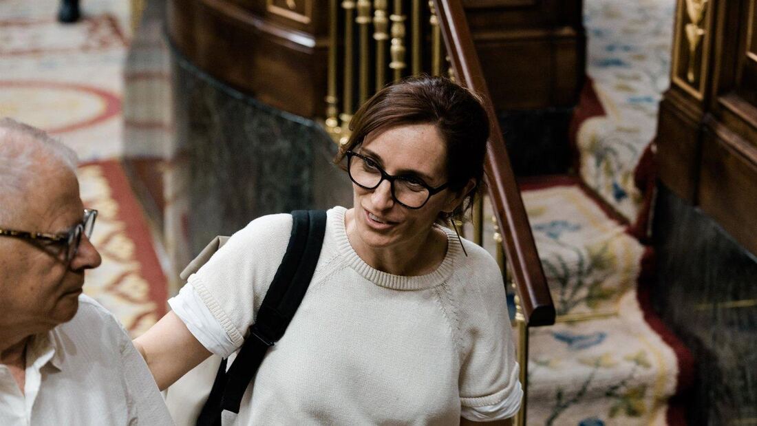 La ministra critica la inhabilitación del hermano del presidente