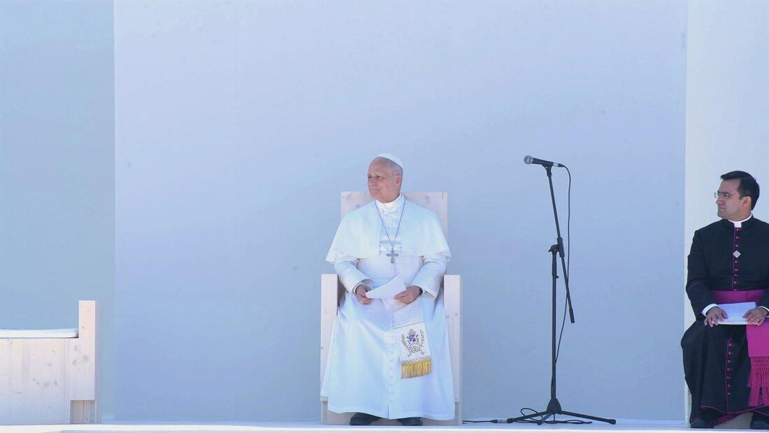 León XIV regresa al Vaticano tras 23 días de descanso en Castel Gandolfo