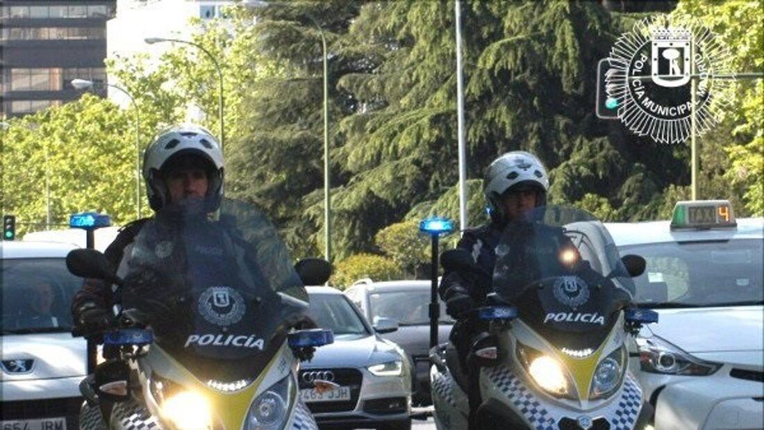 Tres mujeres atropelladas en Gran Vía por una moto policial durante el Orgullo