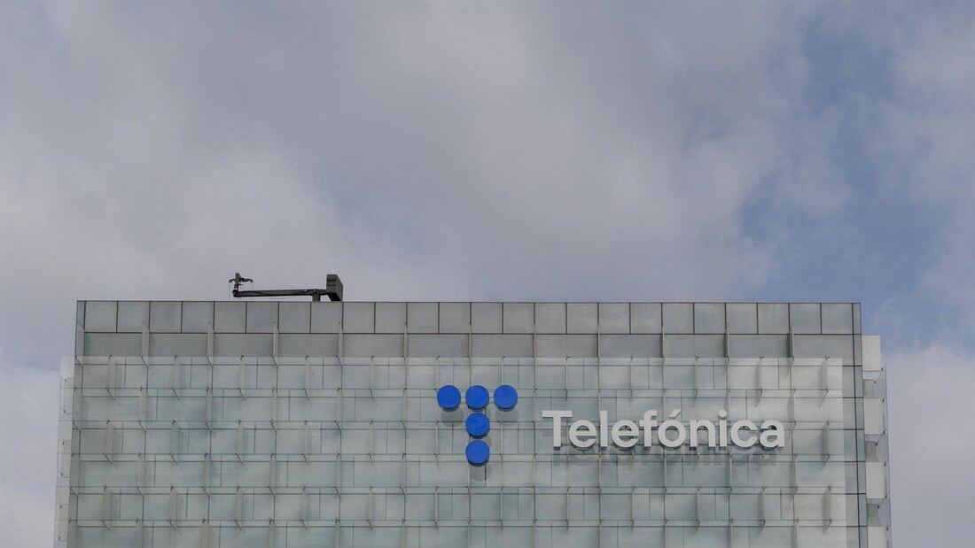 Telefónica y La Rioja firman protocolo para mejorar las telecomunicaciones